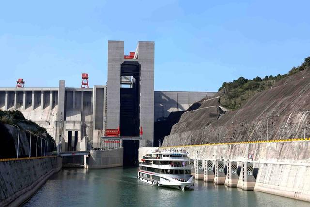 三峡大坝建造真实过程（9位重量级专家拒绝同意建三峡大坝）(18)