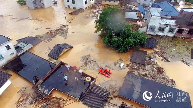 最近暴雨洪灾情况（22省份675万人遭遇洪灾）(1)