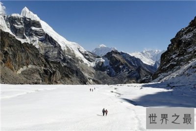 ​世界十大高峰，世界高峰排名（均在中国边境）