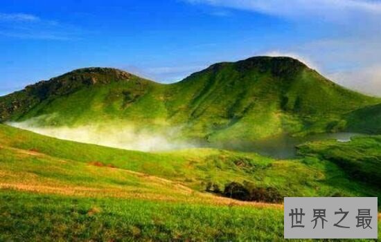 中国十大美丽海岛排行榜，不容错过的人间美景。