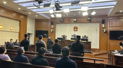 ​得物防伪扣怎么完整弄下来（得物防伪扣怎么完好无损拆下）