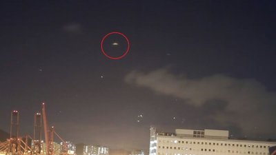 ​香港青衣岛上空疑似出现UFO