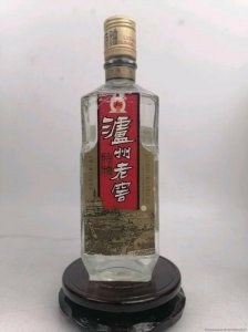 ​泸州老窖老酒日期在哪(泸州老窖老酒38度价格表)