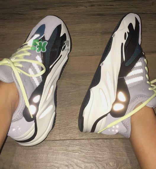 yeezy runner 700多少钱？侃爷复古跑鞋专柜价格