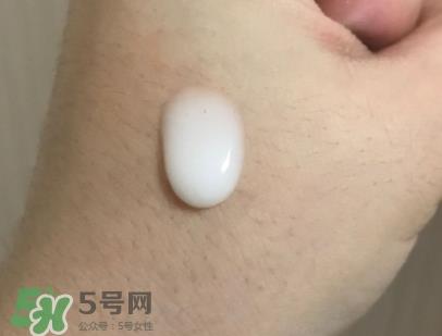 olay臻粹系列小脸精华多少钱？olay小脸精华适合年龄