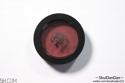 ​kat von d眼影腮红两用饼怎么用