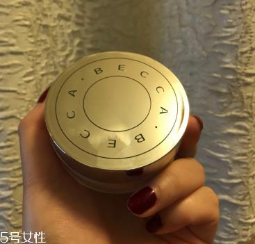 becca水散粉怎么样 becca2018新款保湿定妆散粉