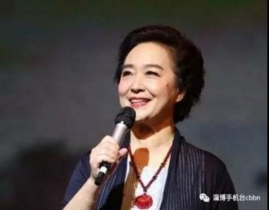 ​播音艺术家虹云：为恒大背书受质疑她在46岁丧夫后再婚了吗